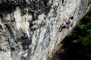 Call of Nature (F8a) @ Raven Tor - a new classic from Mark Pretty